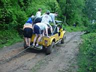 102 - 0709 - les 4x4 plantent 4 - on met du poids !.jpg